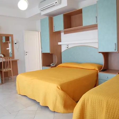 Ambra Hotel 3*