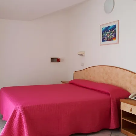 Ξενοδοχείο Ambra 3*